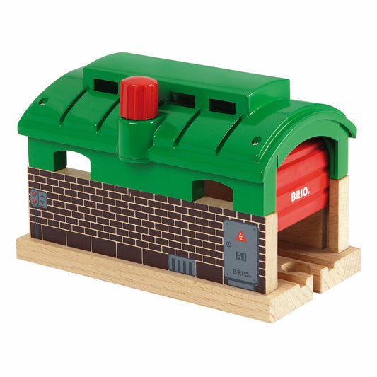 BRIO Lokschuppen mit Rolltor, Zubehör für die Holzeisenbahn, Eisenbahn, Holzspielzeug, Holz Spielzeug, 33574