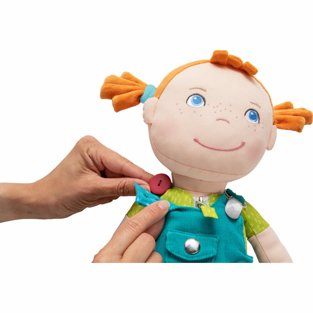 HABA Lernpuppe Lucie, Stoffpuppe, Lern Puppe, Lernspielzeug, mit 8 Verschlüssen, Kinder Spielzeug, 306634