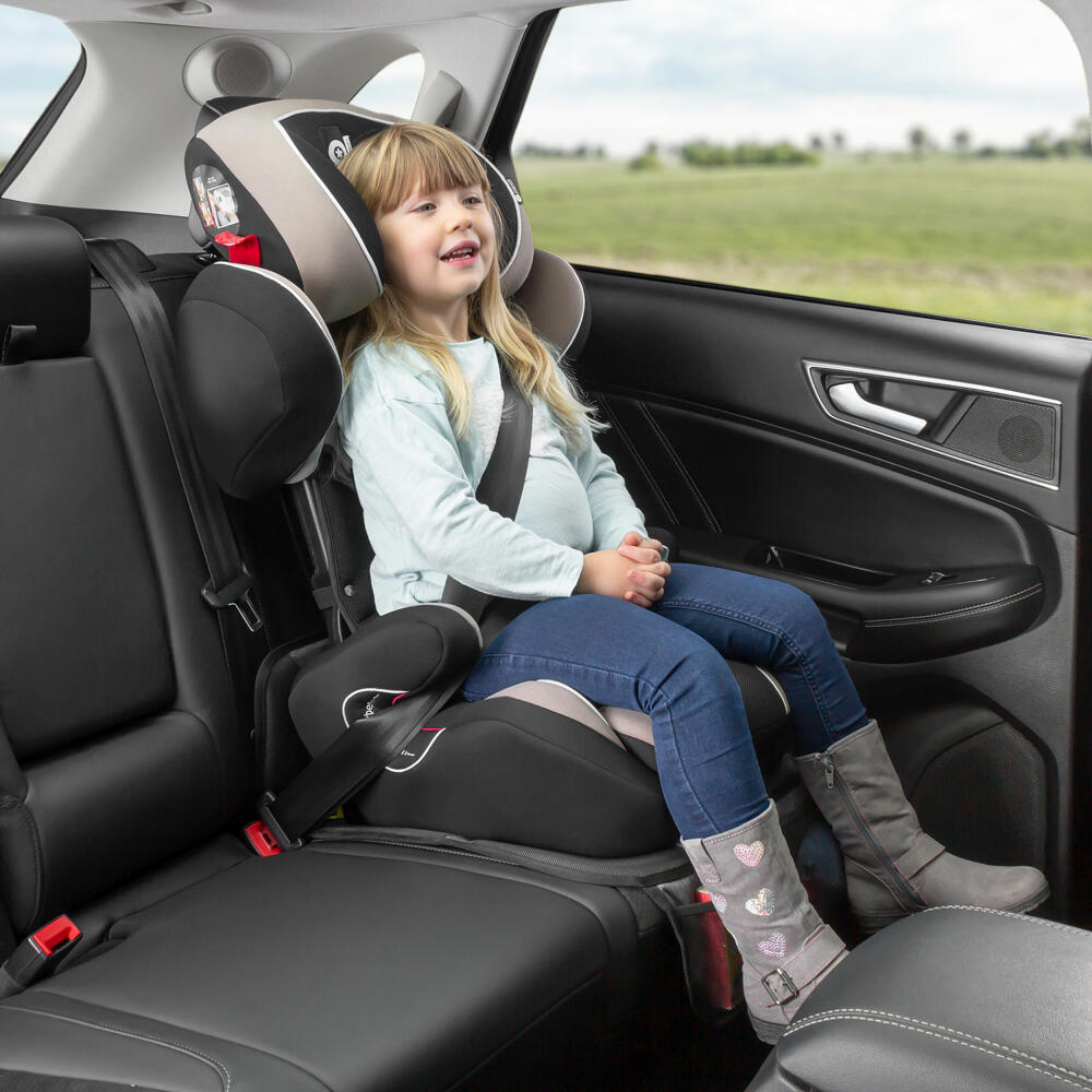 reer TravelKid Protect Autositz-Schutzunterlage, Unterlage für Kindersitz, Kindersitzunterlage, mit Taschen, 86061