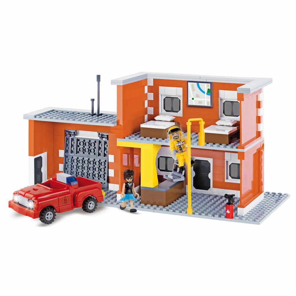 COBI Action Town Engine 13 Fire Station, Feuerwache, Feuerwehrmann, Einsatzfahrzeug, Spielzeug, Konstruktionsbausteine, Kunststoff, 330 Teile, 1477