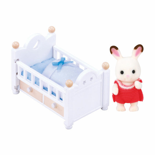 Sylvanian Families Schokoladenhasen Baby Rosi mit Babybett, Familie Löffel, Bettchen, Hase, Spielset, 5017