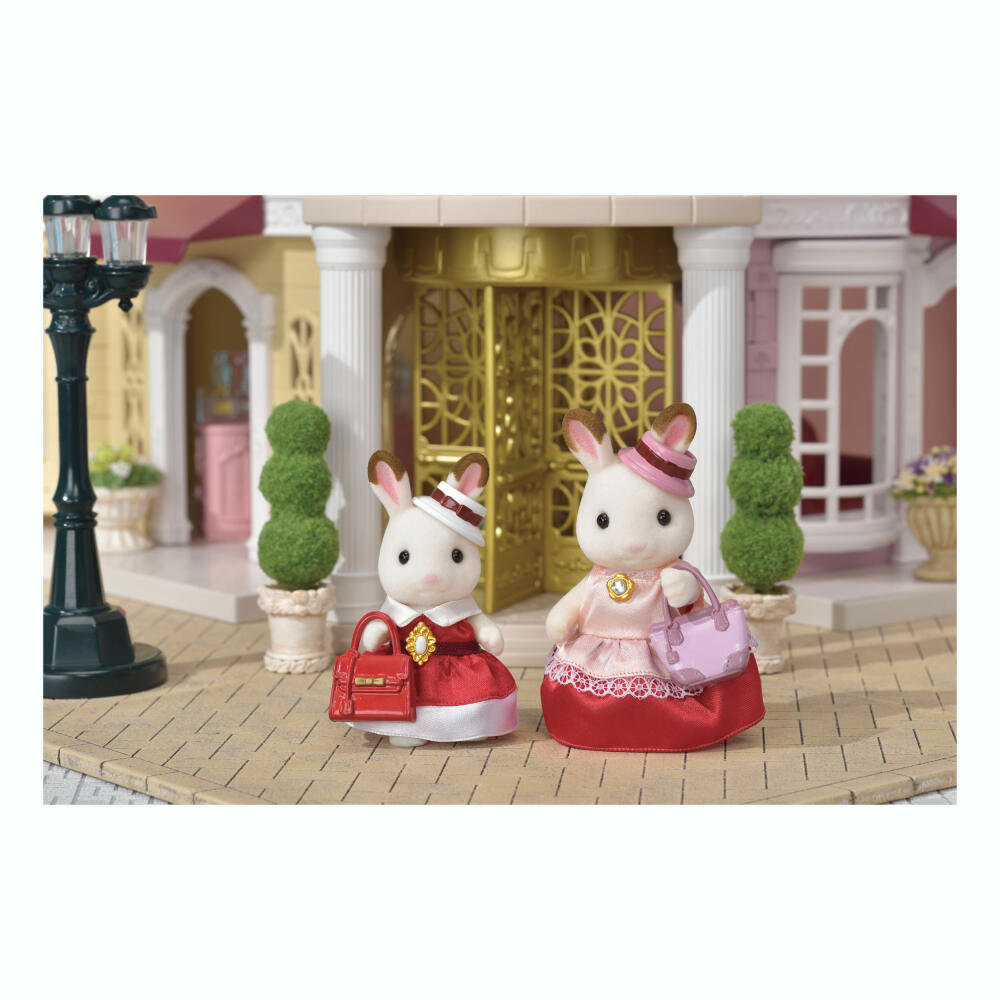 Sylvanian Families Town Series Schokoladenhasen Fashion Set, Mutter Flora, Tochter Luna, Hase, Spielzeug, 6001